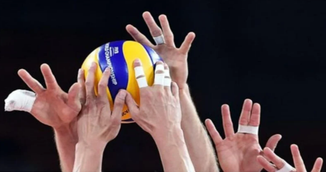 Voleybolcular neden ellerine bant takar